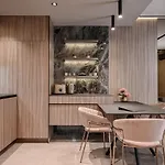 Deluxe Malin 3 Near The